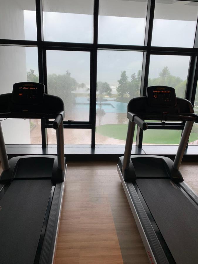 Timur Bay Groundfloor Pool & Seaview Kuantan Esterno foto